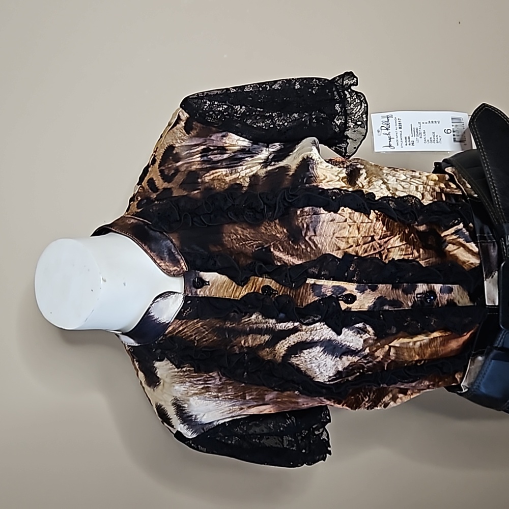 Joseph Ribikoff Blouse/Skirt/Belt (As Is) - Picture 2 of 16
